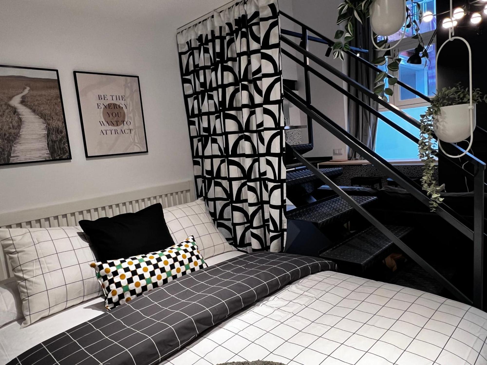 Sg Apartamentos, Silio 4B At 47-79 Валадоид Екстериор снимка