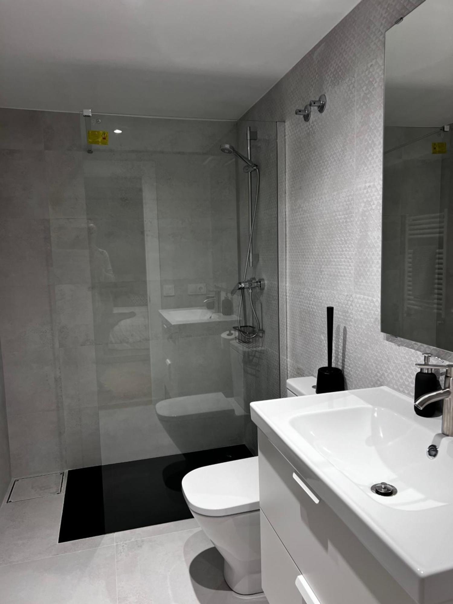 Sg Apartamentos, Silio 4B At 47-79 Валадоид Екстериор снимка