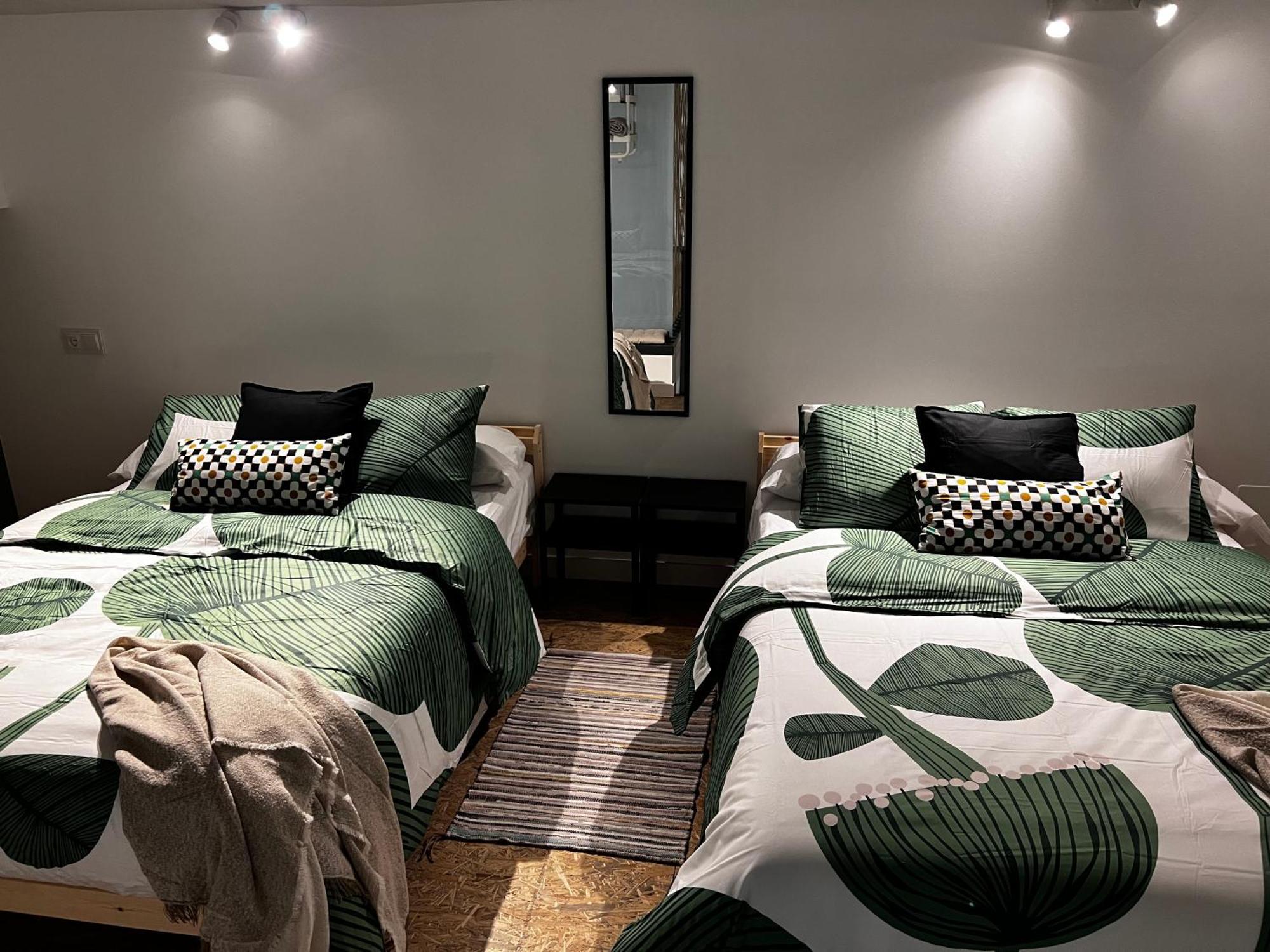Sg Apartamentos, Silio 4B At 47-79 Валадоид Екстериор снимка